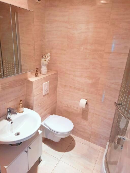 Apartman Nane Солин Екстериор снимка