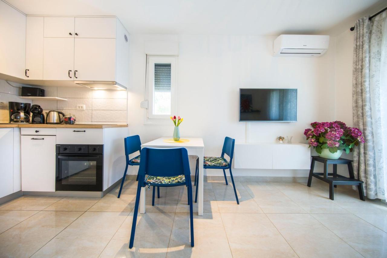 Apartman Nane Солин Екстериор снимка